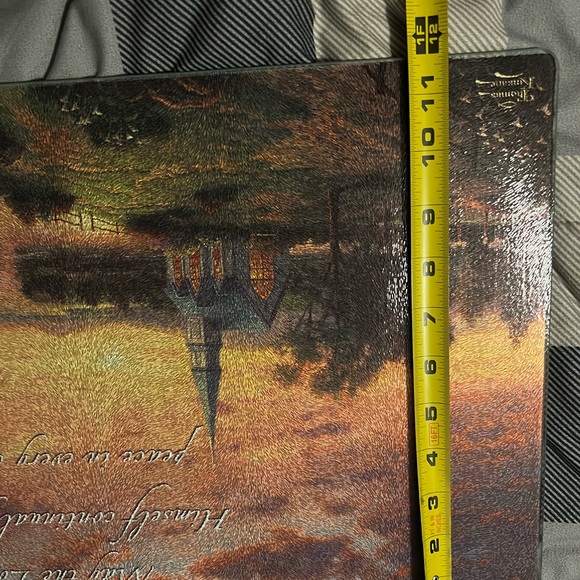 Thomas Kinkade glass cutting board - Picture 5 of 7